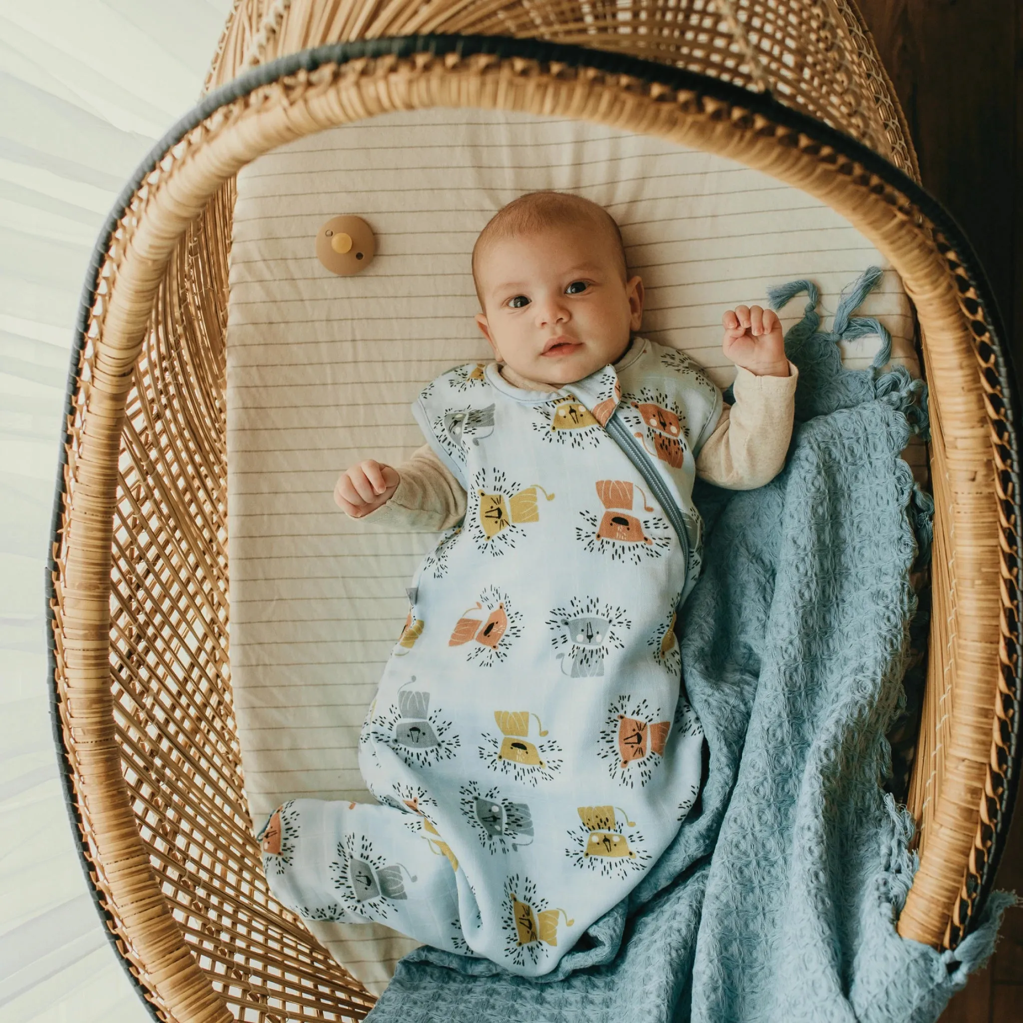 Bamboo muslin sleep bag - Lions (1.0 tog)