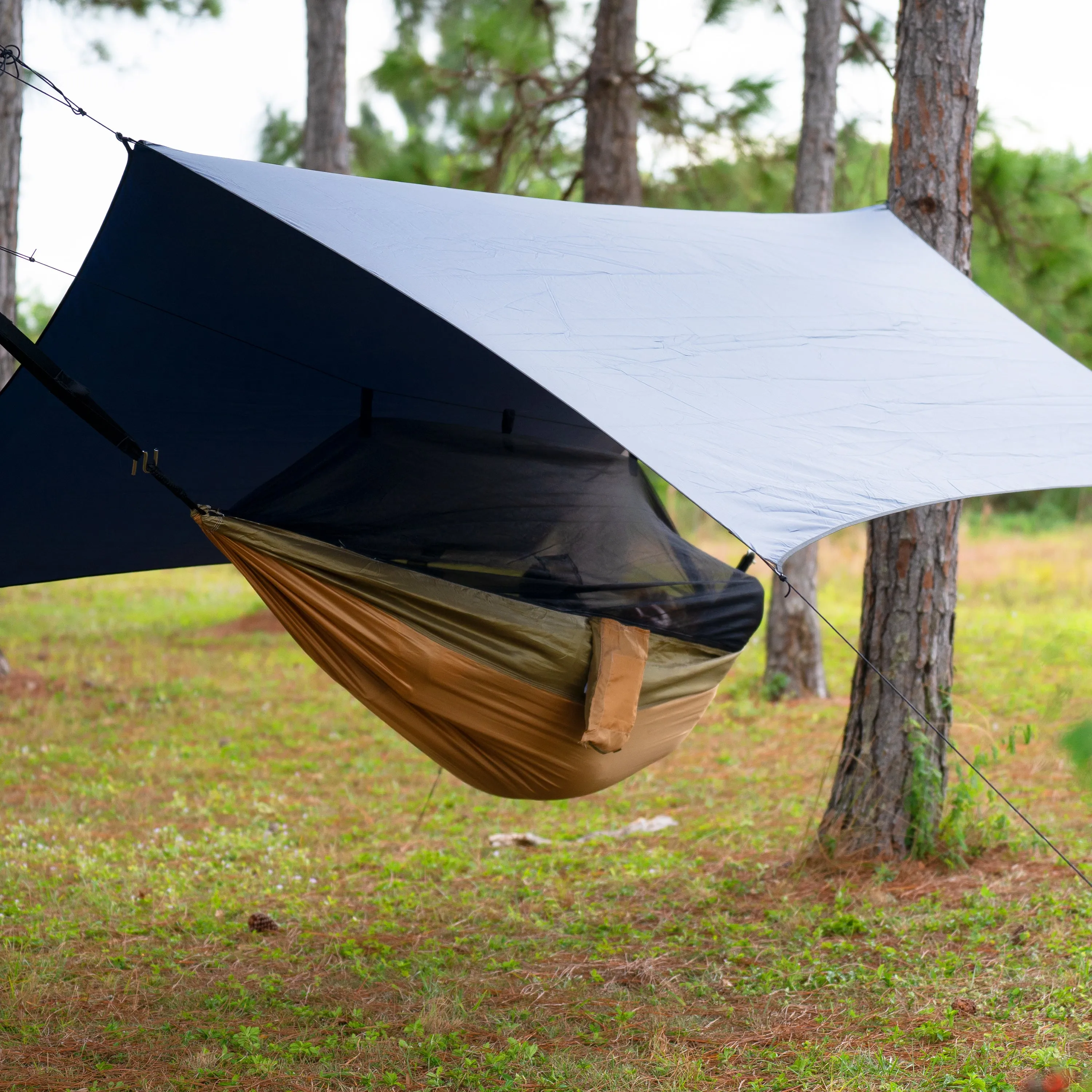Cozy Camper Bundle | Camping Hammock   Rain Shelter